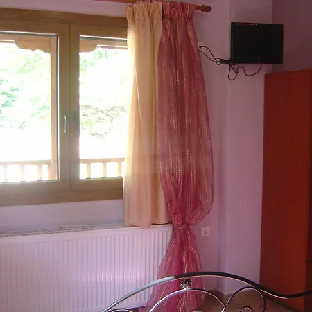 Petropanagia Bed & Breakfast Elatochori