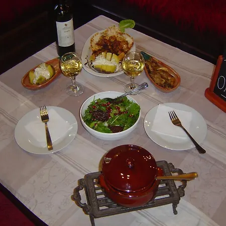 Bed & Breakfast Petropanagia 3*